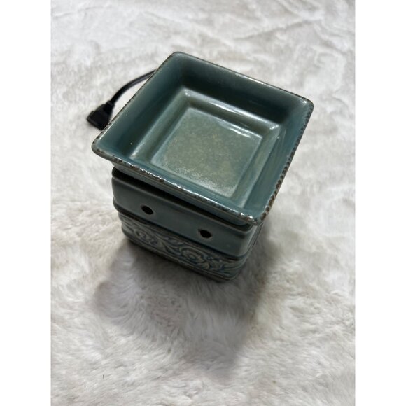 Scentsy Ceramic Electric Wax Warmer - Picture 7 of 8
